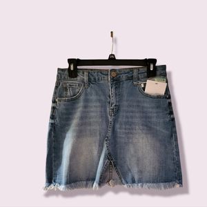 Papaya High Rise Frayed Bottom Denim Skirt - Medium NWT